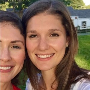 Meet your Posher, Caroline